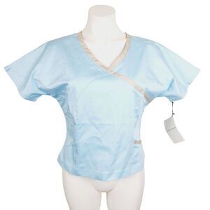 Melanie D. Scrub top baby blue Size small